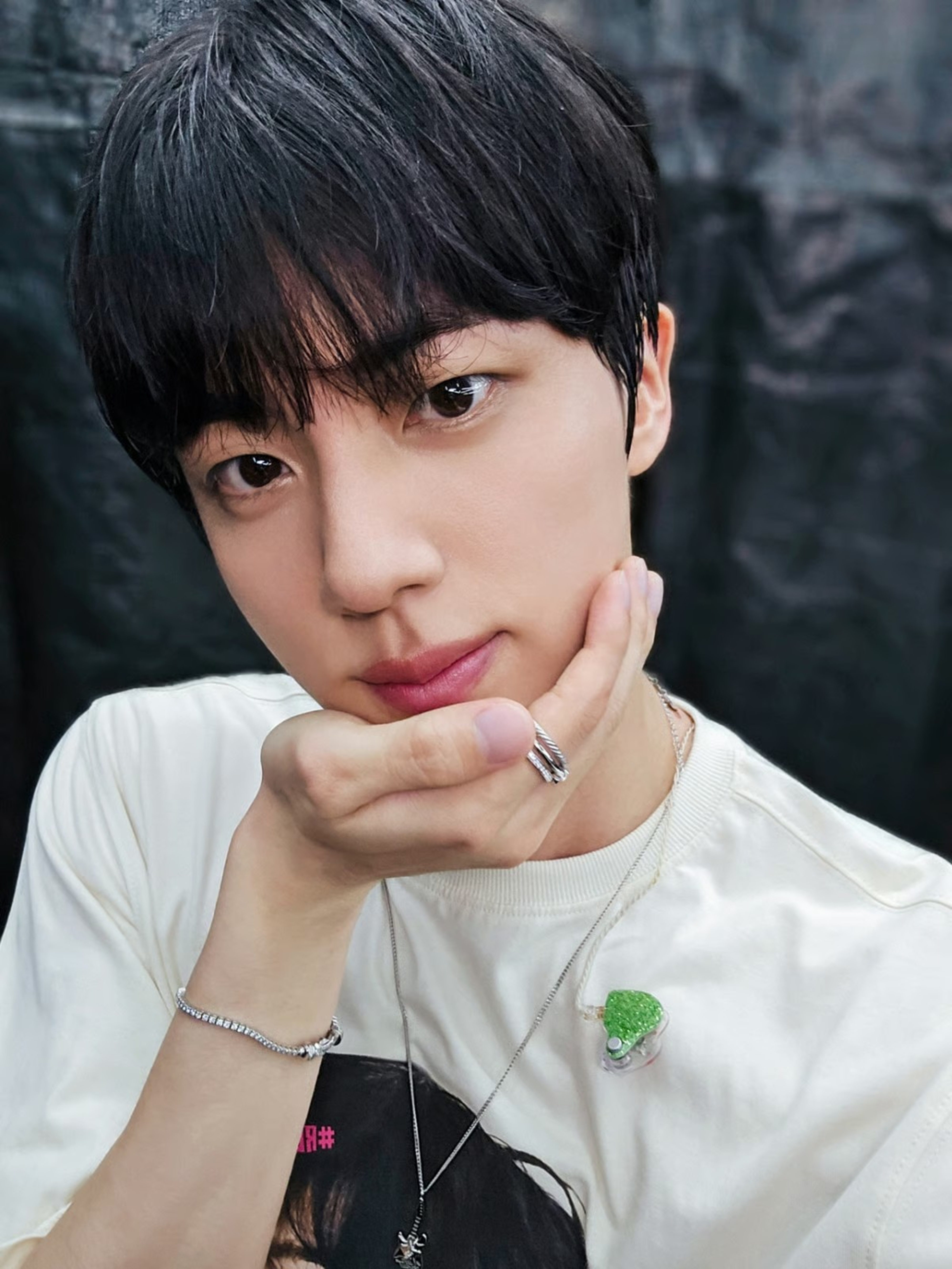 アイドル bts BTS (방탄소년단) Idol | Love Yourself in Fukuoka (Live 1080p